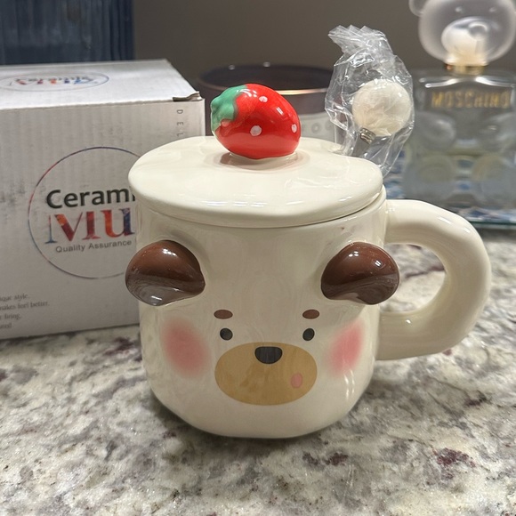 Bear Korean Ceramic Mug with Strawberry Lid & Spoon - Picture 6 of 8